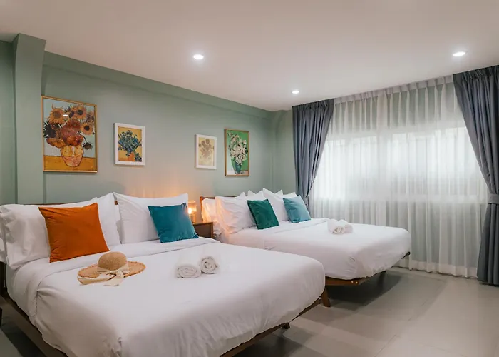 Prime Sukhumvit Modern Home, Phrom Phong Bts, Em District, Up To 14 Guests Villa *